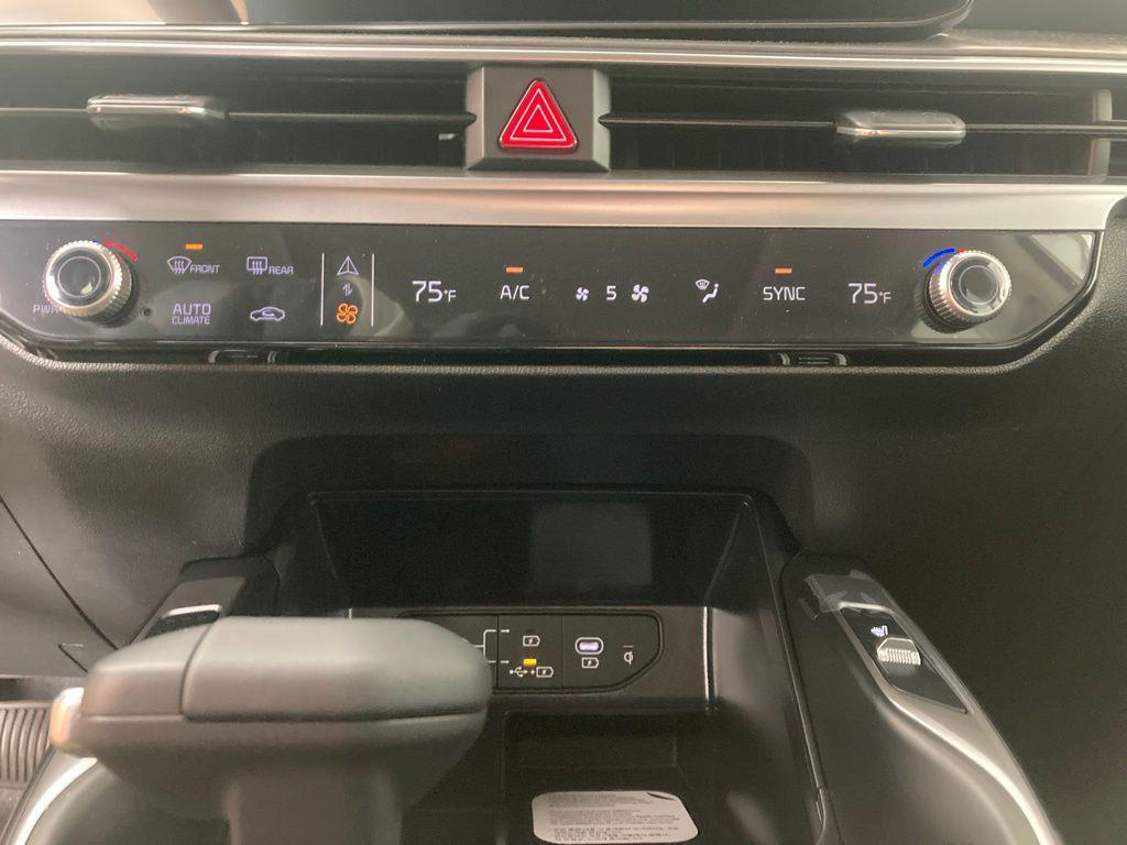 new 2026 Kia Sorento car, priced at $40,800