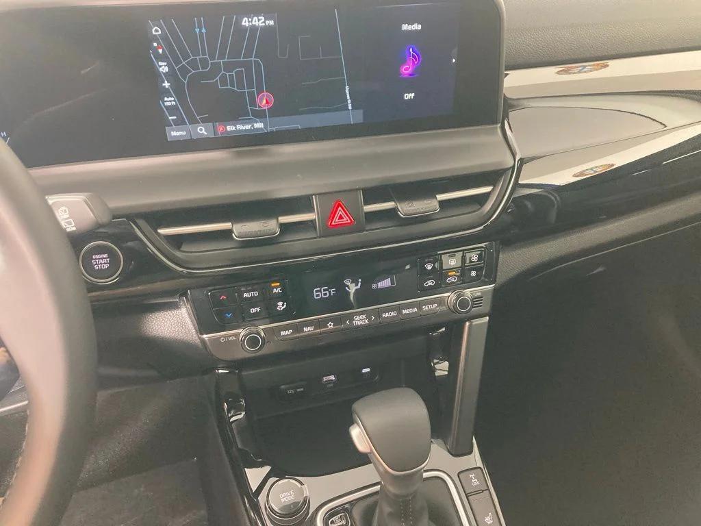 new 2026 Kia Seltos car, priced at $27,161