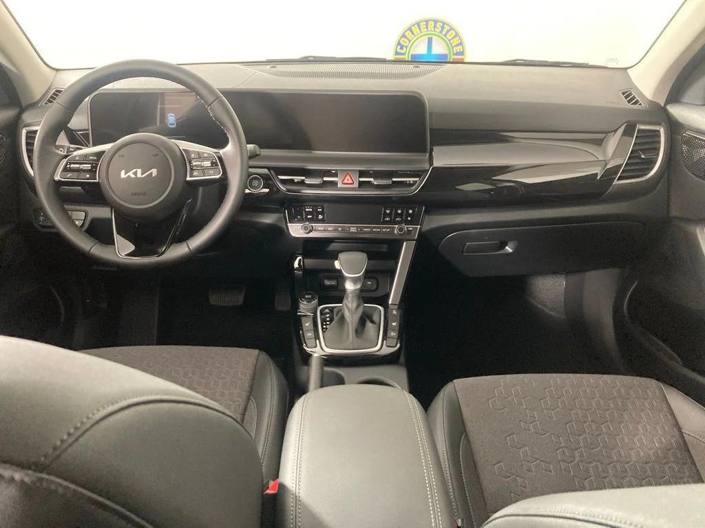 new 2026 Kia Seltos car, priced at $27,161