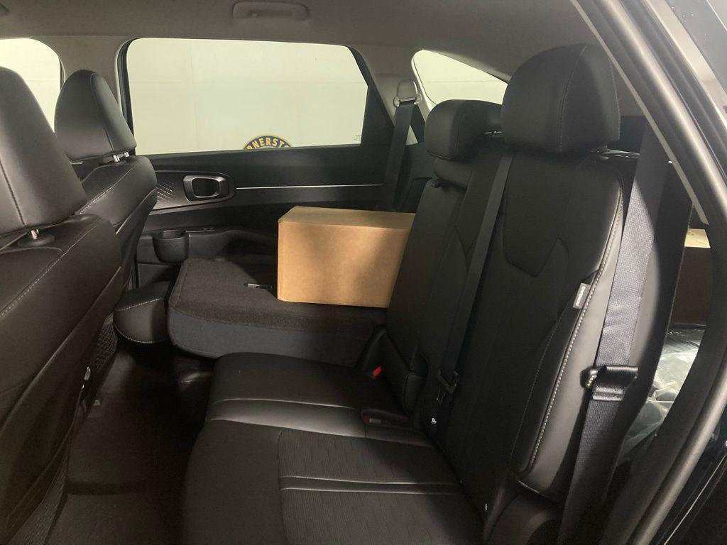 new 2026 Kia Sorento car, priced at $35,075