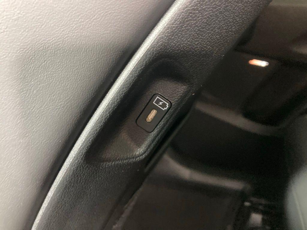 new 2026 Kia Sorento car, priced at $40,350