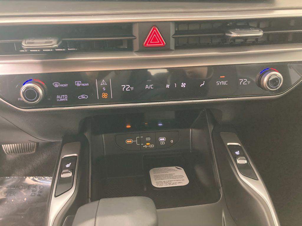 new 2026 Kia Sorento car, priced at $40,350