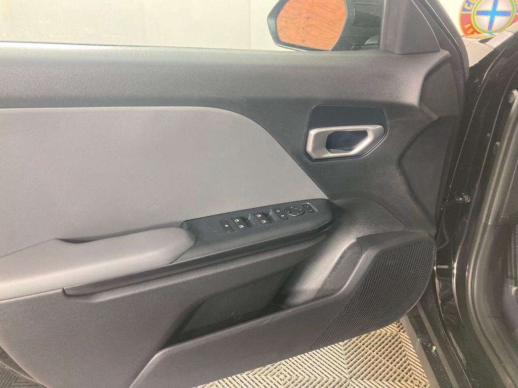 new 2025 Kia K4 car, priced at $23,085