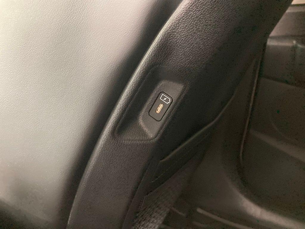 new 2026 Kia Sorento car, priced at $40,100