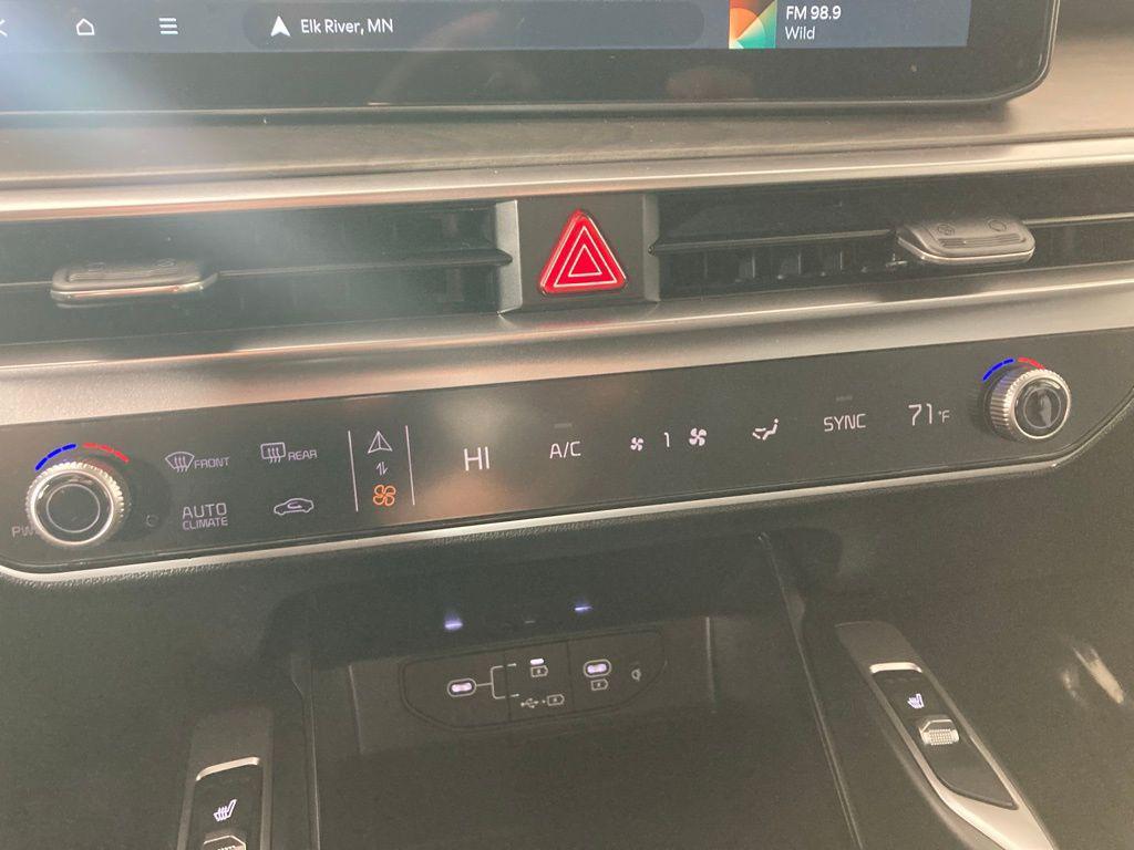 new 2026 Kia Sorento car, priced at $40,100