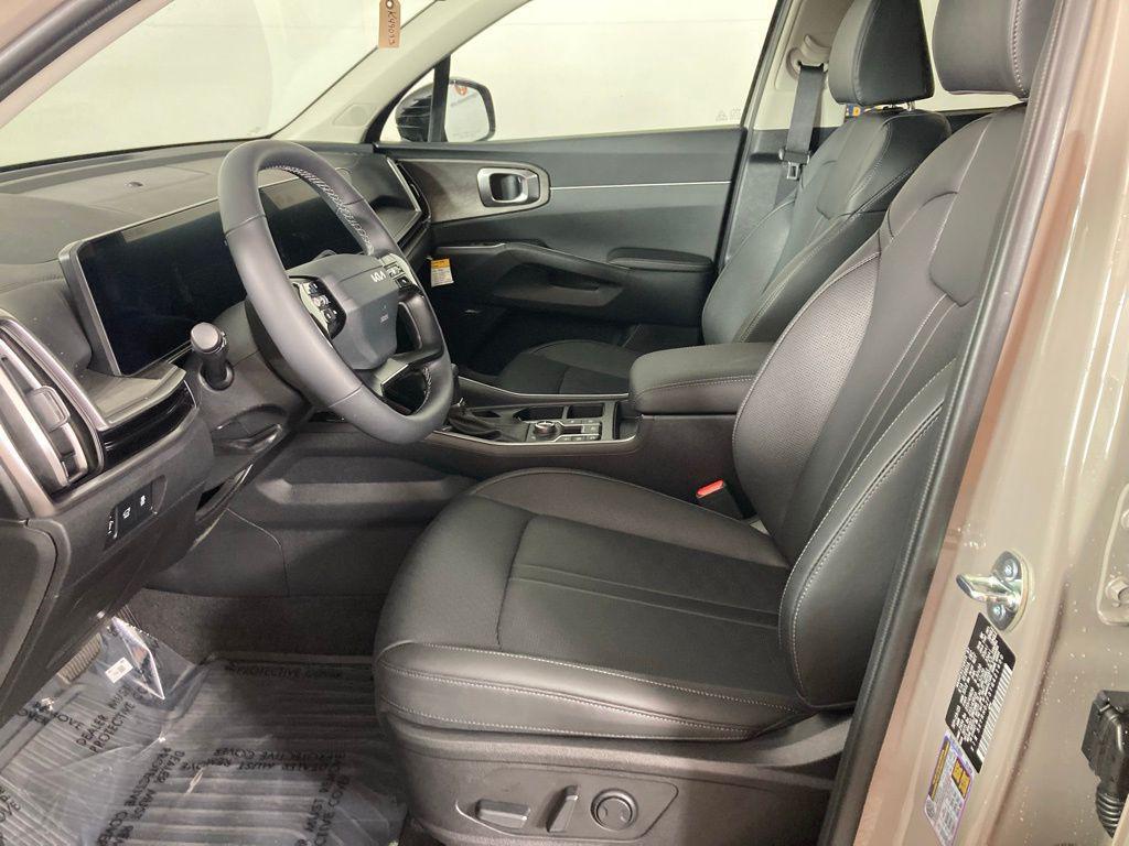 new 2026 Kia Sorento car, priced at $40,100