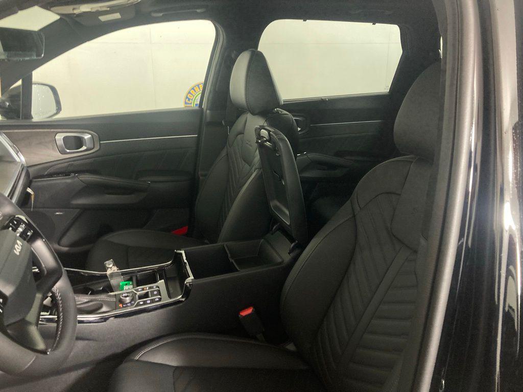 new 2026 Kia Sorento car, priced at $42,800