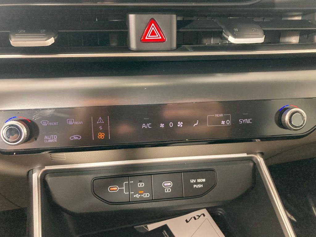 new 2026 Kia Carnival car, priced at $38,265