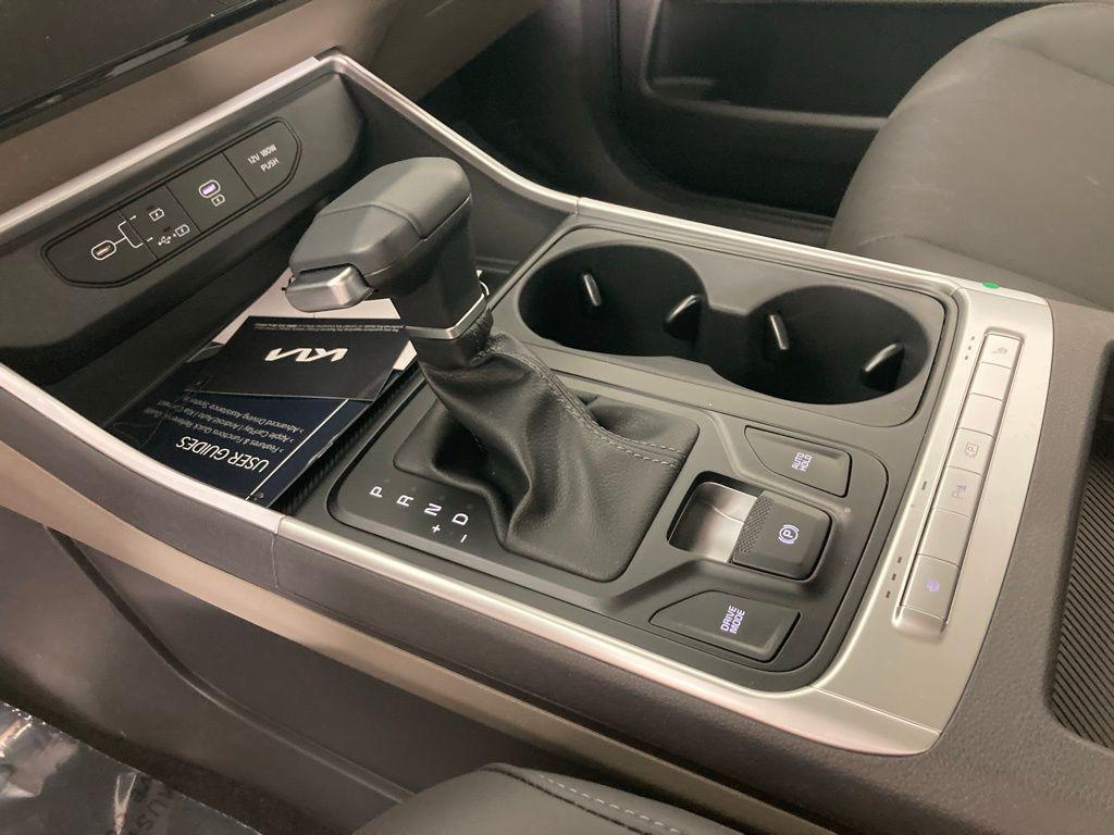 new 2026 Kia Carnival car, priced at $38,265