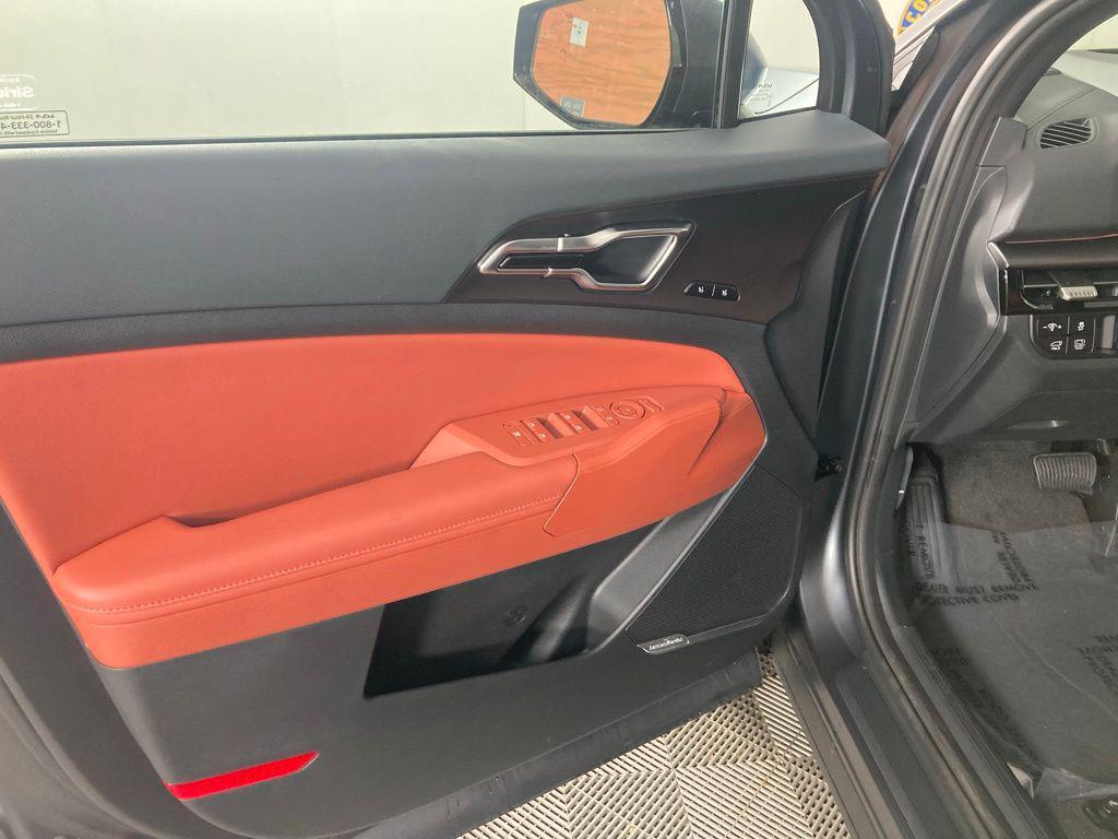 new 2026 Kia Sportage Hybrid car, priced at $39,160