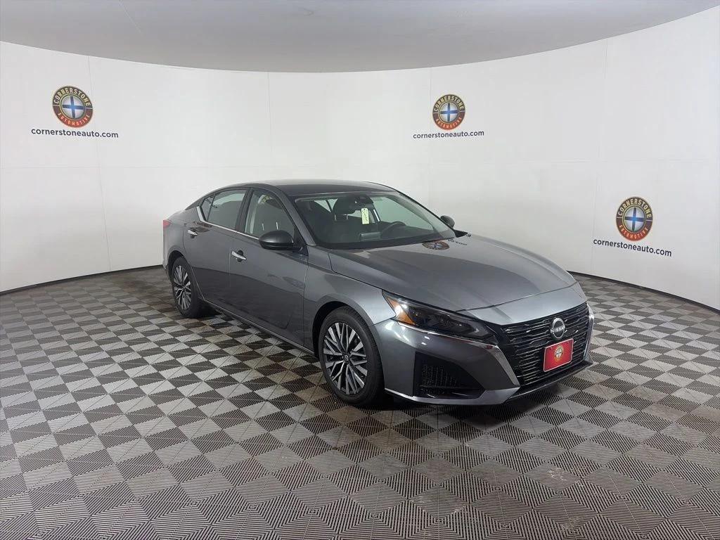 used 2025 Nissan Altima car, priced at $21,961