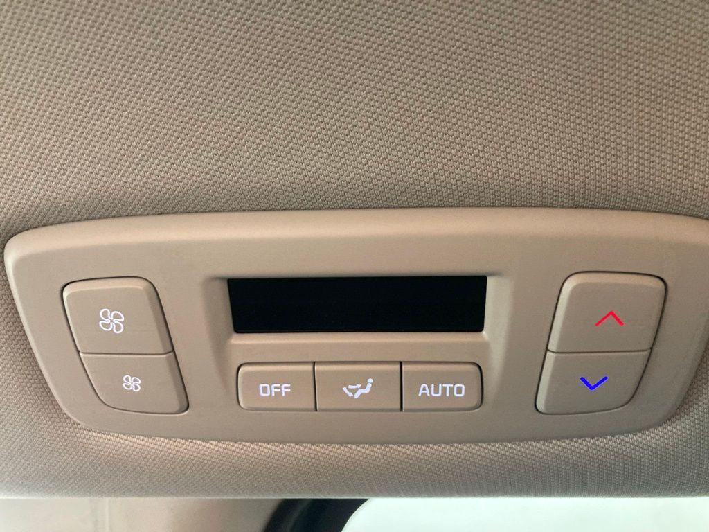 new 2026 Kia Carnival car, priced at $38,650