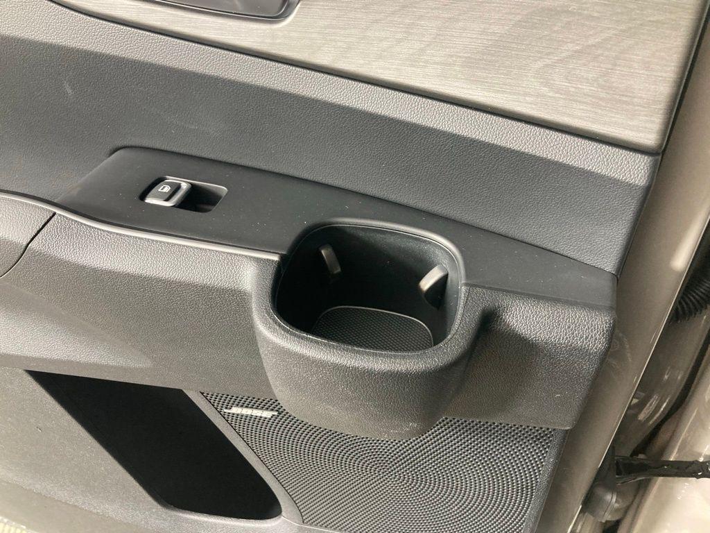 new 2026 Kia Sorento car, priced at $40,175