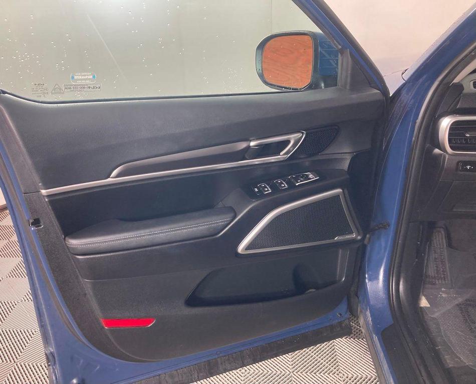 used 2023 Kia Telluride car, priced at $33,681