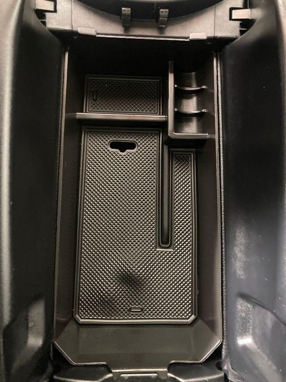 used 2017 Mercedes-Benz GLC 300 car, priced at $18,192