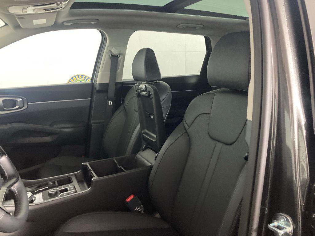 new 2026 Kia Sorento Hybrid car, priced at $41,100