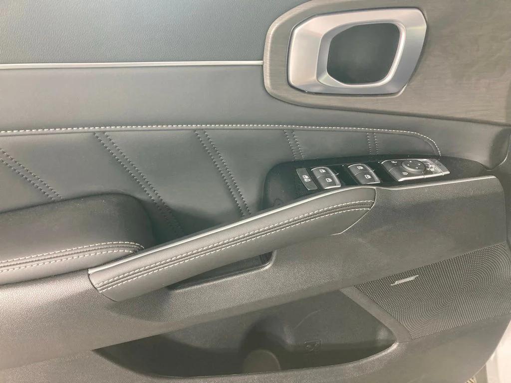 new 2026 Kia Sorento car, priced at $42,570