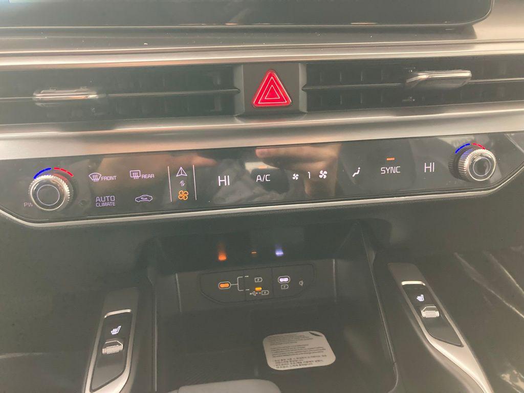 new 2026 Kia Sorento car, priced at $36,895