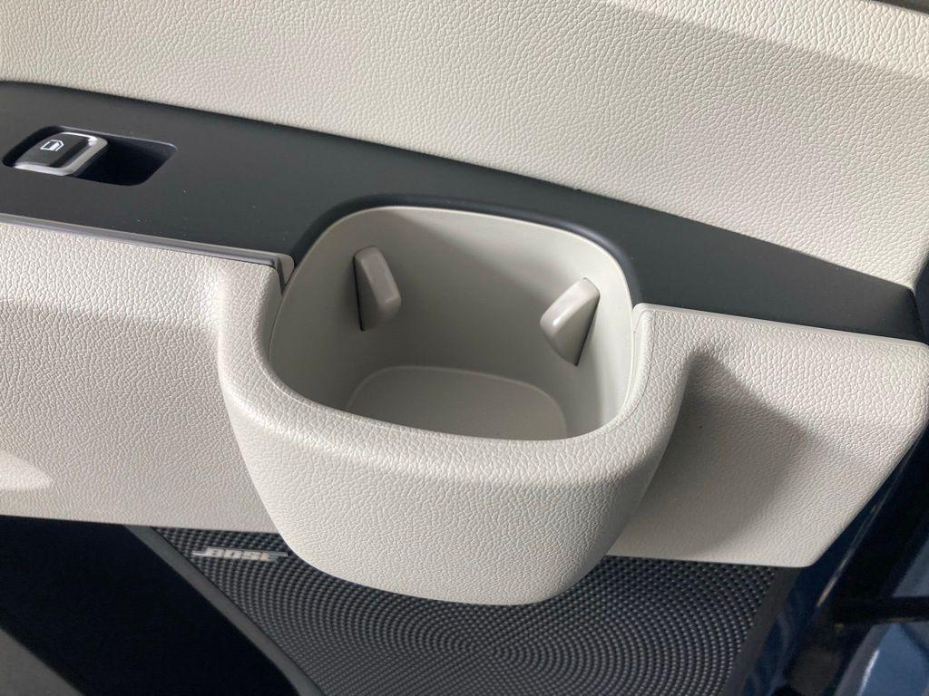 new 2026 Kia Sorento Hybrid car, priced at $40,900