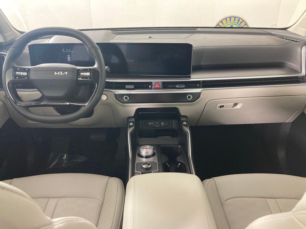 new 2026 Kia Sorento Hybrid car, priced at $40,900