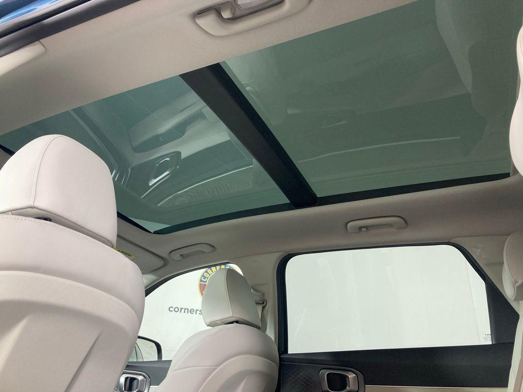 new 2026 Kia Sorento Hybrid car, priced at $40,900