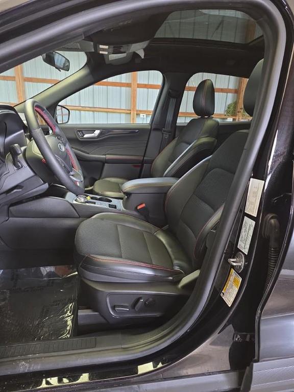 used 2025 Ford Escape car, priced at $28,580