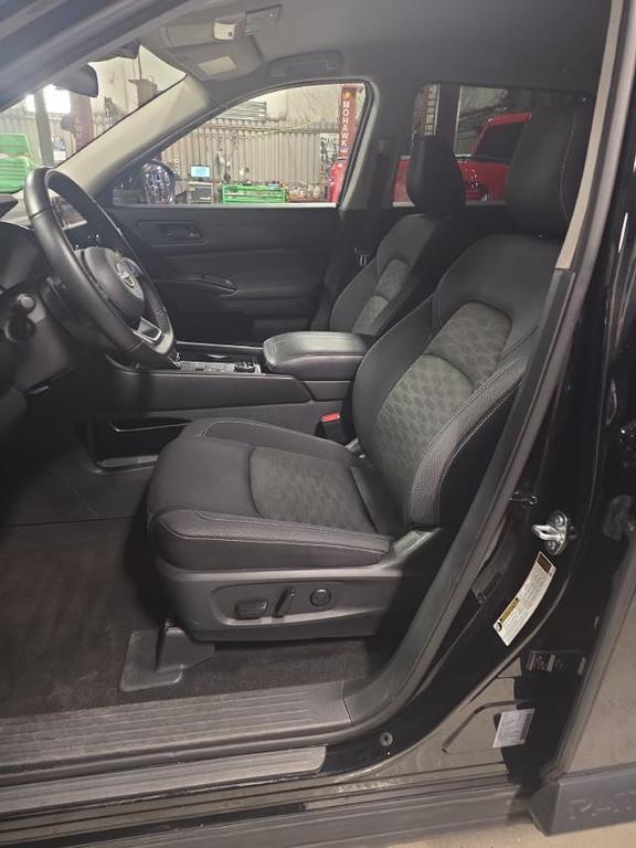 used 2024 Nissan Pathfinder car, priced at $32,980