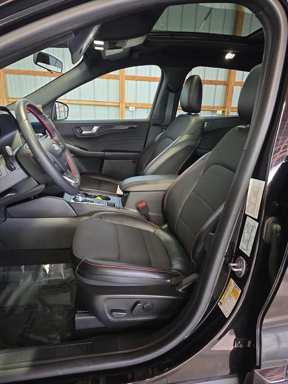 used 2023 Ford Escape car, priced at $26,980