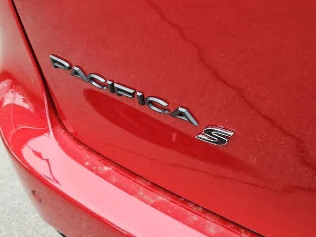 new 2026 Chrysler Pacifica car, priced at $44,424