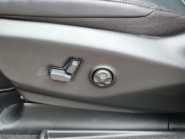 new 2026 Chrysler Pacifica car, priced at $44,424