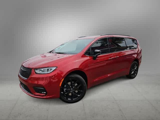 new 2026 Chrysler Pacifica car, priced at $44,424