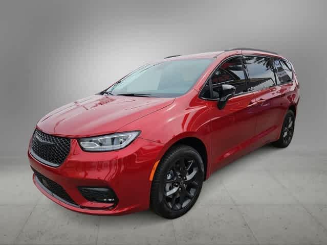 new 2026 Chrysler Pacifica car, priced at $44,424