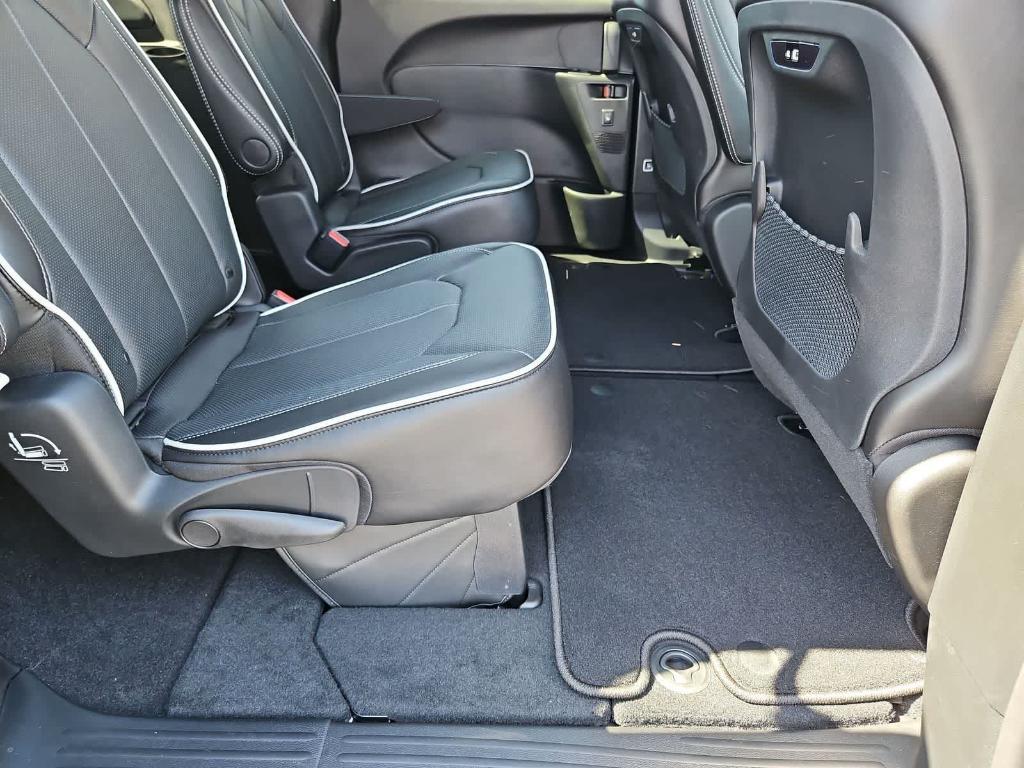 new 2026 Chrysler Pacifica car, priced at $50,434