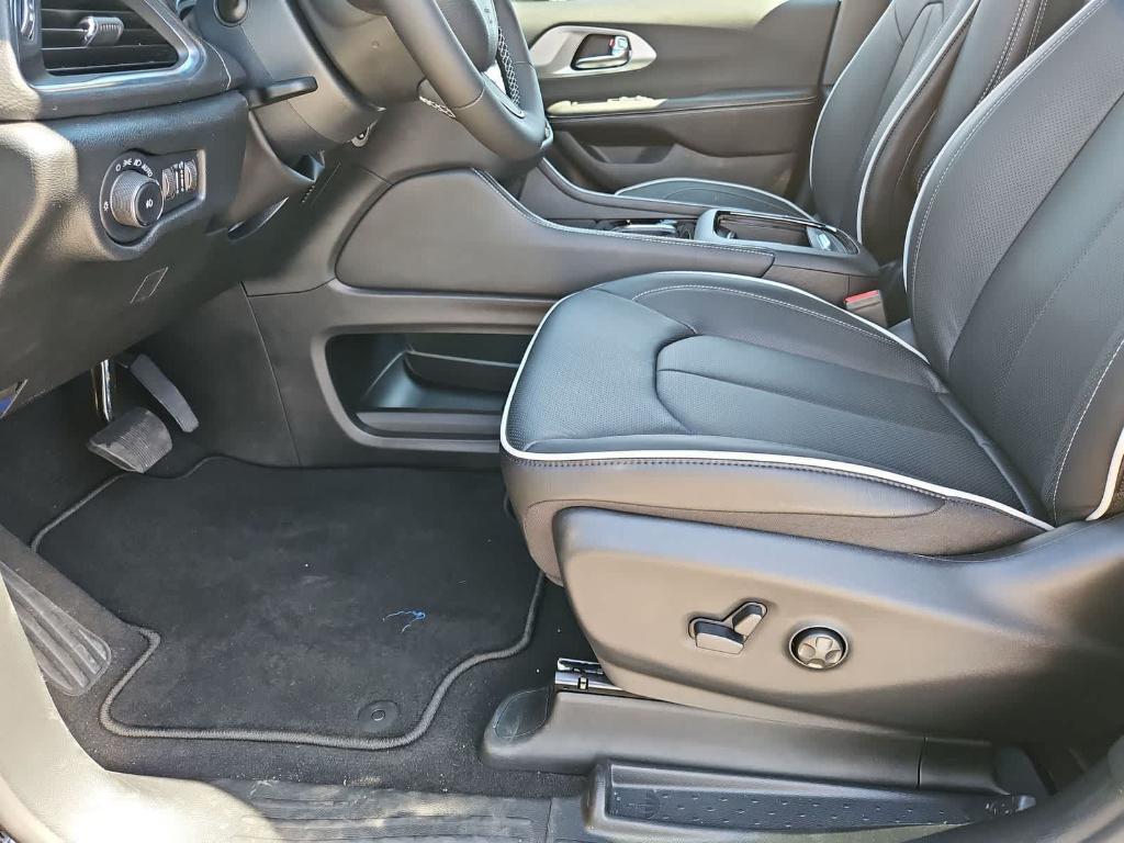 new 2026 Chrysler Pacifica car, priced at $50,434