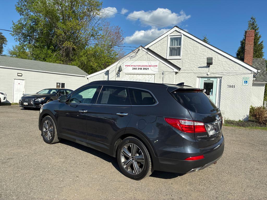 used 2013 Hyundai Santa Fe car, priced at $9,996