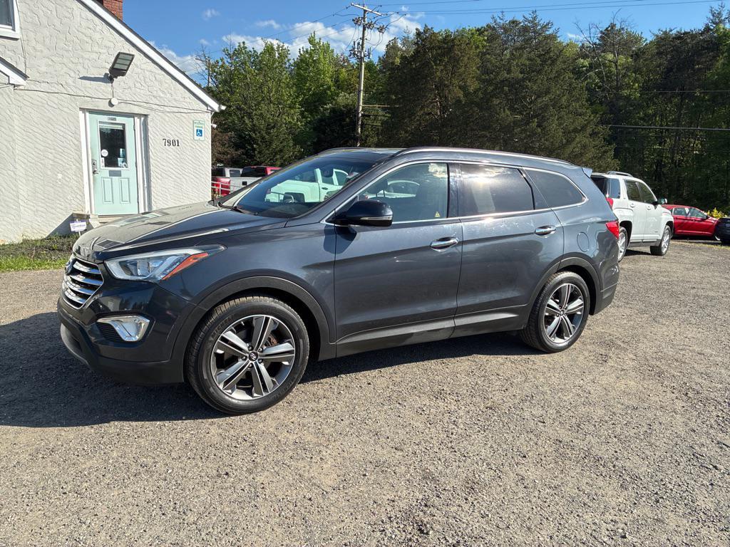 used 2013 Hyundai Santa Fe car, priced at $9,996