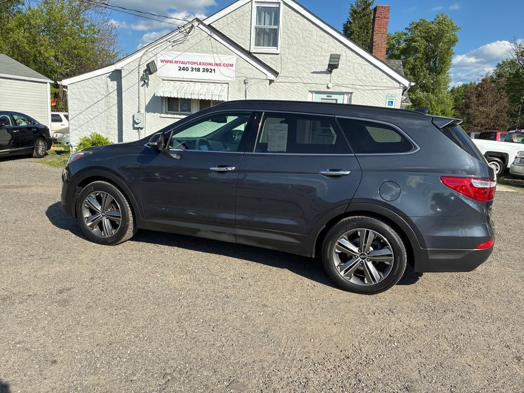 used 2013 Hyundai Santa Fe car, priced at $9,996