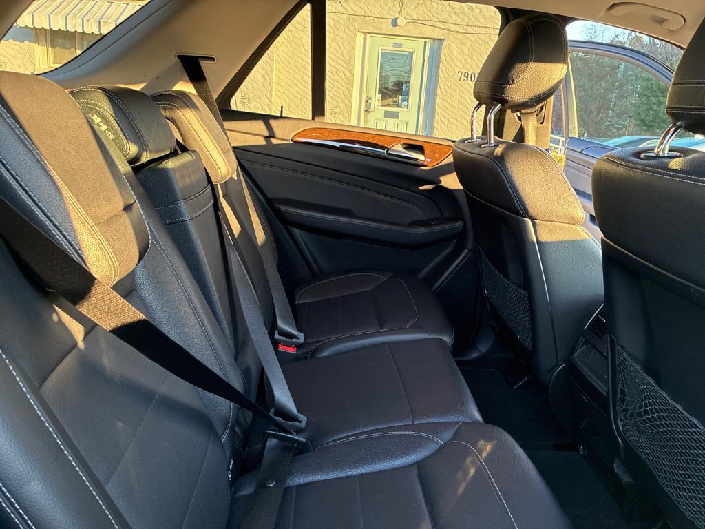 used 2015 Mercedes-Benz M-Class car, priced at $12,996