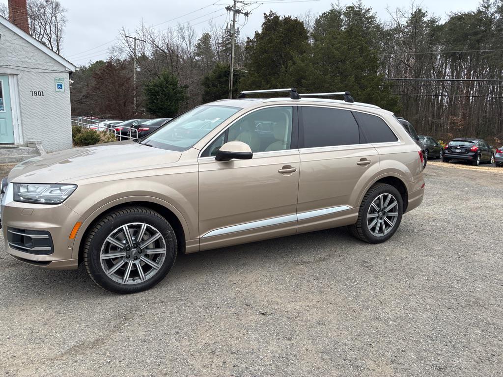 used 2019 Audi Q7 car, priced at $18,496