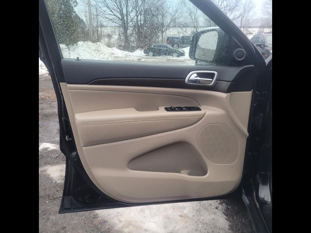 used 2018 Jeep Grand Cherokee car, priced at $16,000