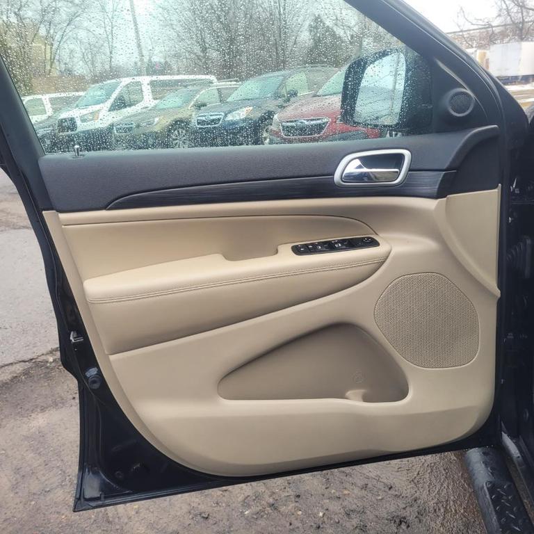 used 2019 Jeep Grand Cherokee car, priced at $17,000