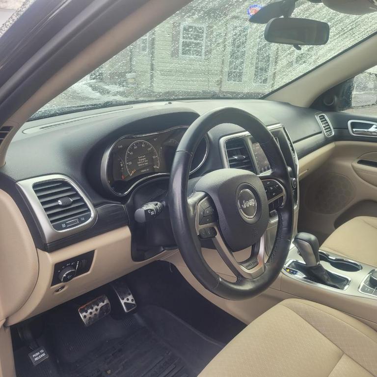 used 2019 Jeep Grand Cherokee car, priced at $17,000