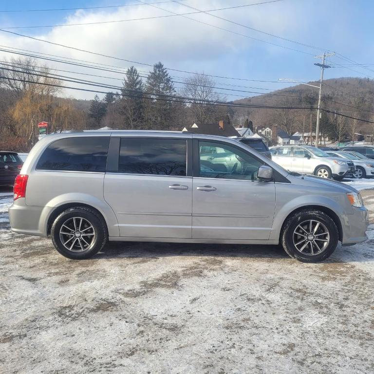 used 2017 Dodge Grand Caravan car, priced at $7,500