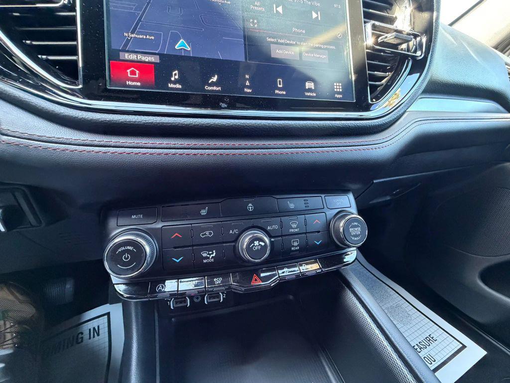 used 2025 Dodge Durango car, priced at $30,999