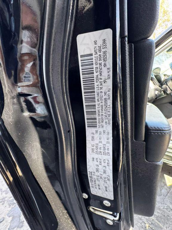 used 2017 Jeep Cherokee car, priced at $11,550