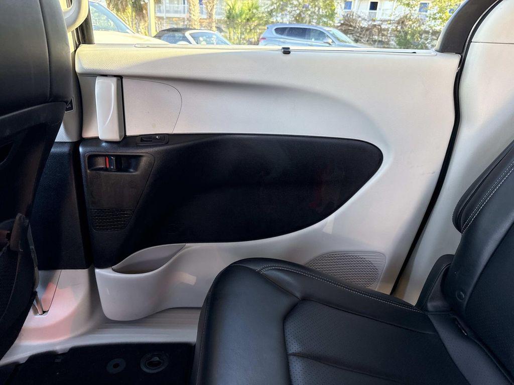 used 2023 Chrysler Pacifica car, priced at $21,498