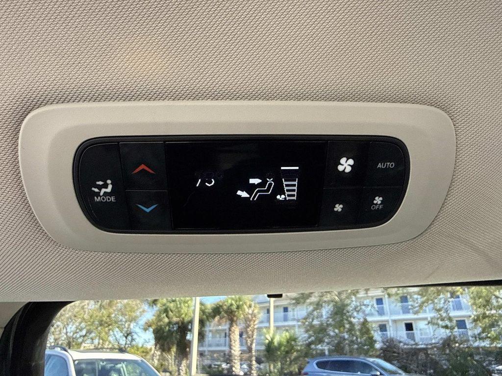 used 2023 Chrysler Pacifica car, priced at $21,498