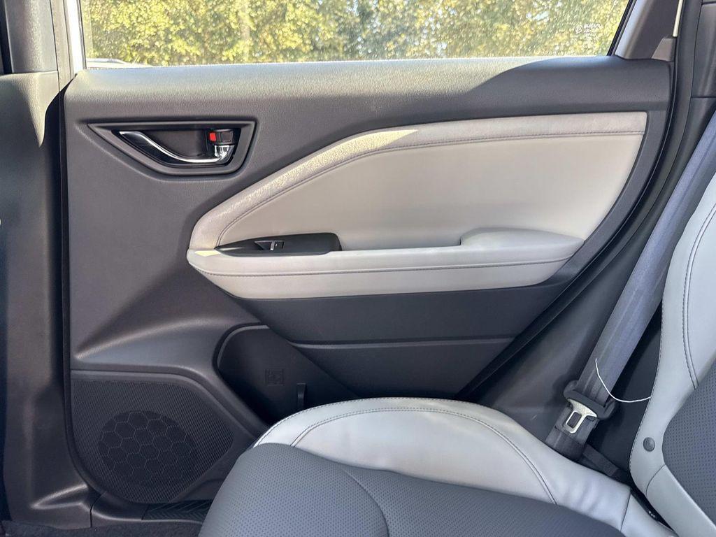 new 2025 Subaru Forester Hybrid car, priced at $40,432