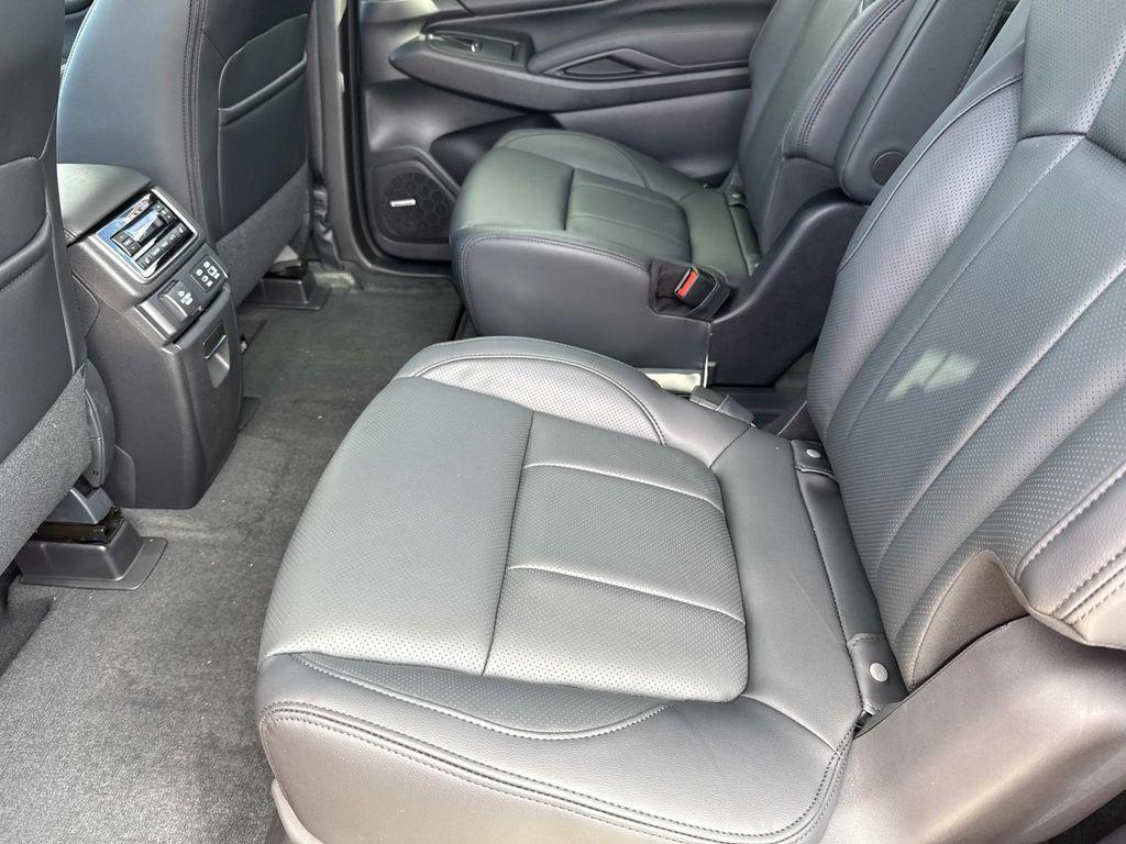 new 2025 Subaru Ascent car, priced at $49,301