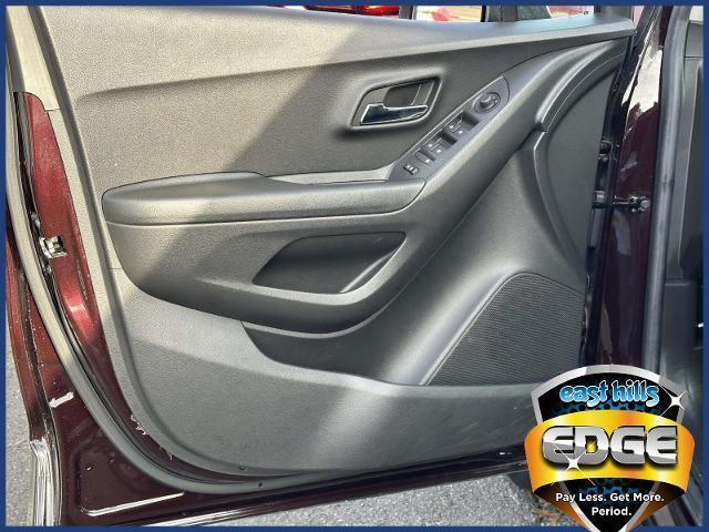 used 2022 Chevrolet Trax car, priced at $15,995